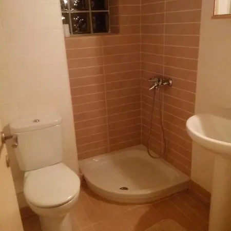 Daire Sunny 50m From The Beach Peraía