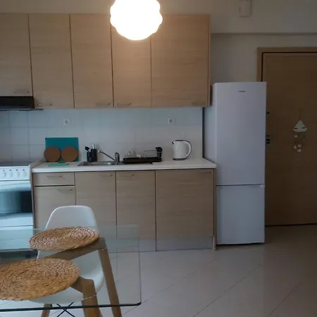 Sunny 50m From The Beach Daire Peraía